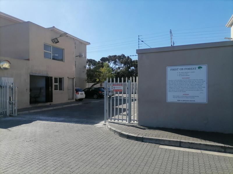 1 Bedroom Property for Sale in Thornton Western Cape